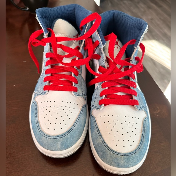 Nike Air Jordan (blue and red) - Picture 2 of 5